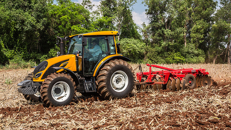 Valtra A4 ploughing